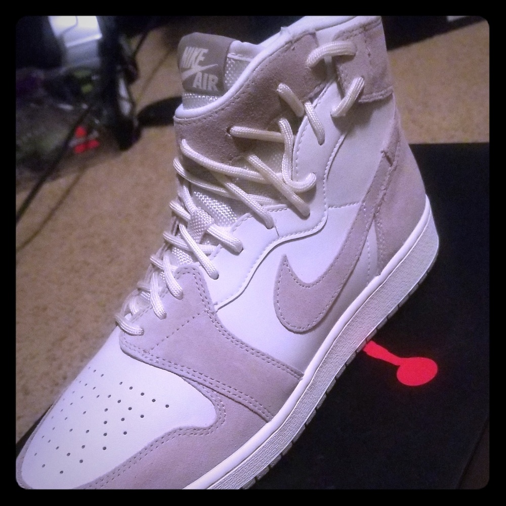 Air Jordan 1 xx Rebel "moon particle"